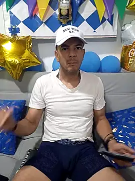 latinmartin73 online show from September 27, 2025, 12:43 pm