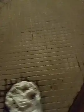 jovenestraviesos online show from March 19, 2025, 7:17 pm