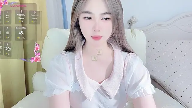 Snapshot of Caitlyn__ chatting on May 11, 2026, 3:07 pm Caitlyn online show from May 11, 2026, 3:07 pm