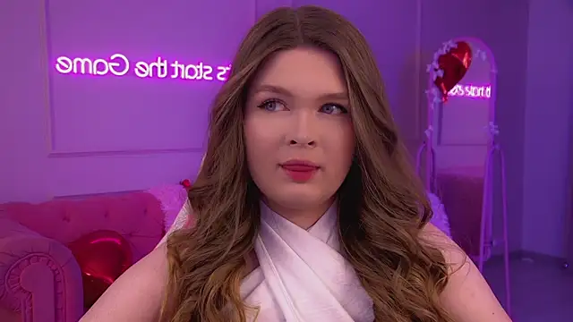 CrystalLyons online show from February 15, 2026, 6:21 am