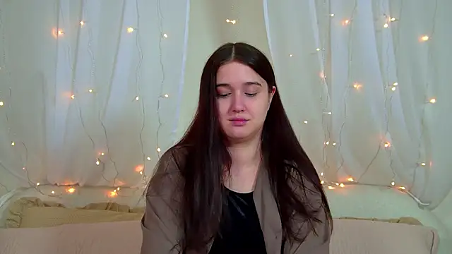 ChristinaMilton online show from February 10, 2026, 6:17 am