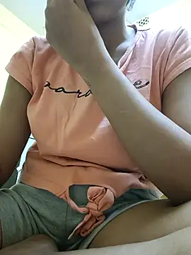 Snapshot of Sanaya_7 chatting on March 21, 2025, 5:34 pm Sanaya 7 online show from March 21, 2025, 5:34 pm