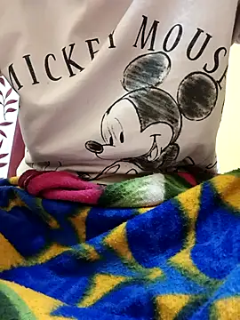 Snapshot of Sanaya_7 chatting on November 27, 2025, 5:48 pm Sanaya 7 online show from November 27, 2025, 5:48 pm