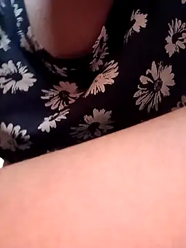 Snapshot of Sanaya_7 chatting on November 30, 2025, 9:46 am Sanaya 7 online show from November 30, 2025, 9:46 am