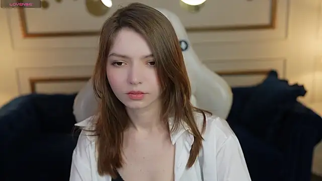 Michelle 054 online show from March 1, 2026, 3:52 am