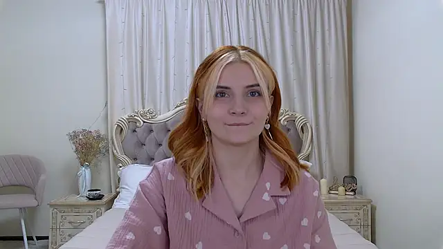 KellyStone online show from February 5, 2025, 12:10 am