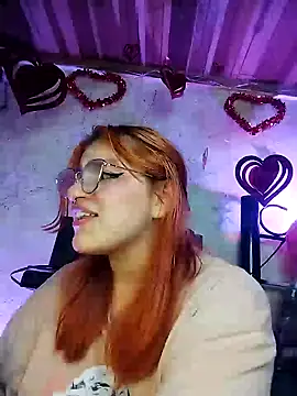 SophiaWeestt99 online show from February 25, 2025, 4:46 am