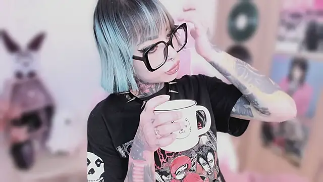 NikkiRamone online show from February 23, 2026, 11:18 am