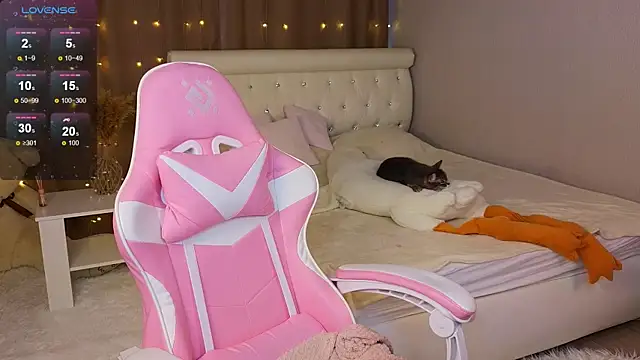 Snapshot of barbieee_b chatting on December 10, 2024, 7:37 am barbieee b online show from December 10, 2024, 7:37 am