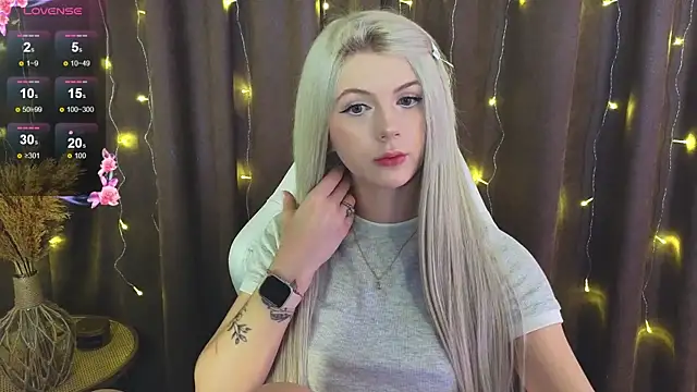 Snapshot of barbieee_b chatting on September 29, 2025, 8:30 am barbieee b online show from September 29, 2025, 8:30 am