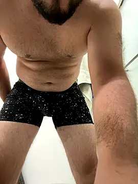 yododav28 online show from October 24, 2025, 4:31 am