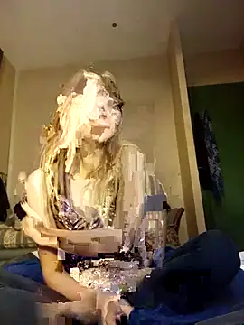 Snapshot of ElektrikFrancaise chatting on November 7, 2025, 3:56 pm ElektrikFrancaise online show from November 7, 2025, 3:56 pm