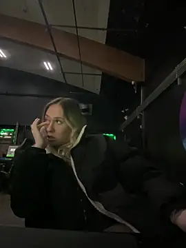 M1ssyk1ssy online show from January 26, 2025, 1:09 am