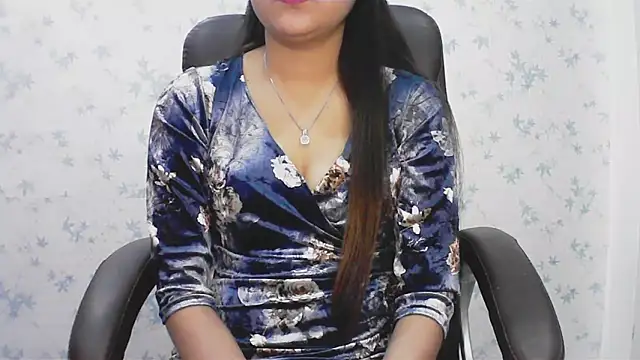 collage hoty online show from February 7, 2026, 3:43 am