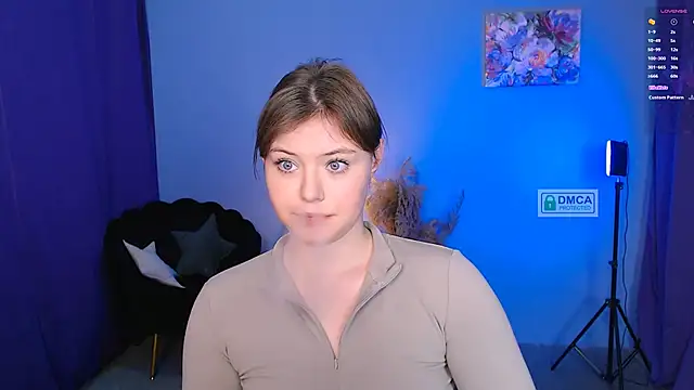 Snapshot of nikole_kitt chatting on January 13, 2025, 7:42 pm nikole kitt online show from January 13, 2025, 7:42 pm