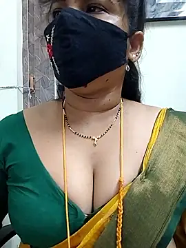 gaurika18 online show from June 21, 2026, 11:13 am