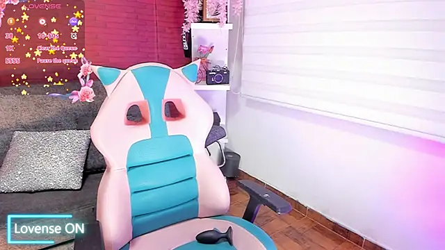 samantha simur online show from December 14, 2024, 2:01 am