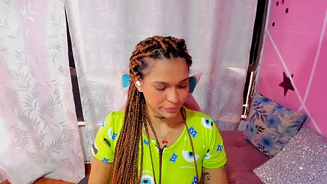 samantha simur online show from February 28, 2025, 4:10 pm