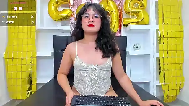 Snapshot of Elith_Berry69 chatting on January 28, 2025, 12:26 am Elith Berry69 online show from January 28, 2025, 12:26 am