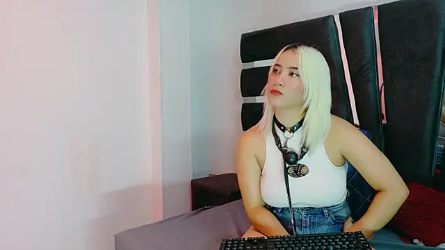 AliceandMax online show from March 7, 2026, 1:52 pm