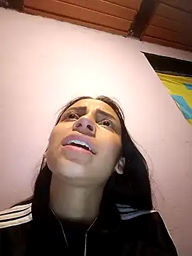 Snapshot of emma_ambar chatting on February 8, 2025, 12:06 am emma ambar online show from February 8, 2025, 12:06 am