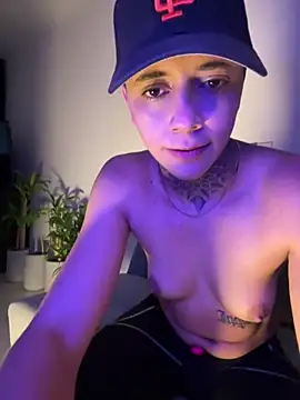  PhillipBrown online show from February 4, 2026, 11:38 am