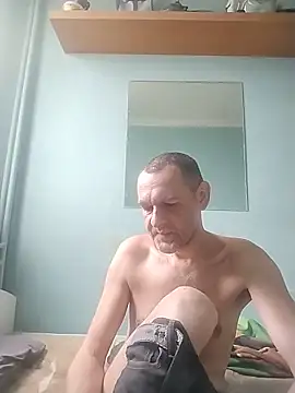 Andrzej-M online show from May 17, 2026, 6:44 am