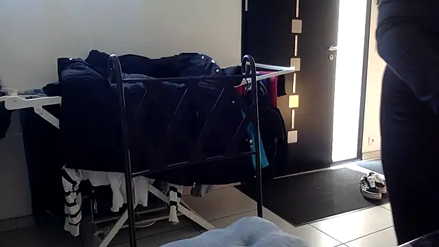 vanillesoumise online show from March 3, 2025, 9:33 am