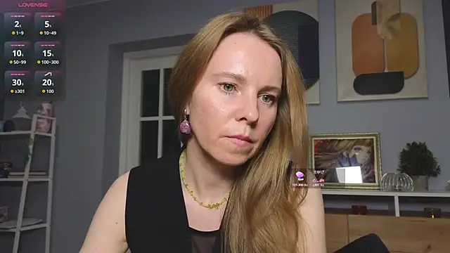 JanePearl online show from May 14, 2026, 8:04 pm