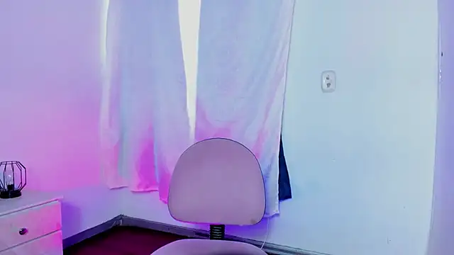 Snapshot of Mia_Malkovaa_ chatting on March 7, 2025, 4:22 pm Mia Malkovaa online show from March 7, 2025, 4:22 pm