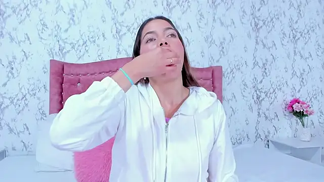 Snapshot of Mia_Malkovaa_ chatting on September 30, 2025, 4:23 pm Mia Malkovaa online show from September 30, 2025, 4:23 pm