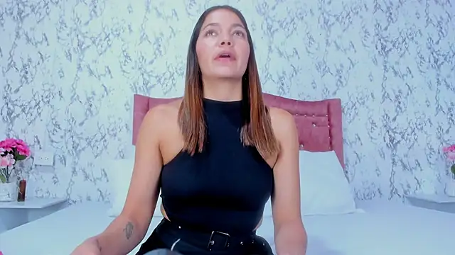 Snapshot of Mia_Malkovaa_ chatting on February 27, 2026, 5:13 pm Mia Malkovaa online show from February 27, 2026, 5:13 pm