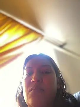 baby lizy online show from January 9, 2026, 7:04 pm