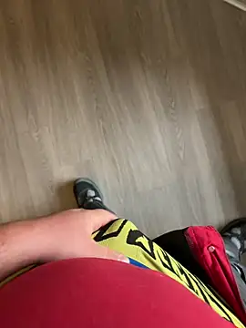 lescoquin2215 online show from October 9, 2025, 9:40 am