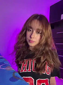 alice guerin  online show from March 12, 2026, 3:56 am