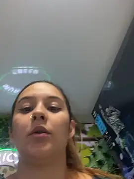 Snapshot of AbbyxWayne chatting on April 9, 2026, 11:32 pm AbbyxWayne online show from April 9, 2026, 11:32 pm