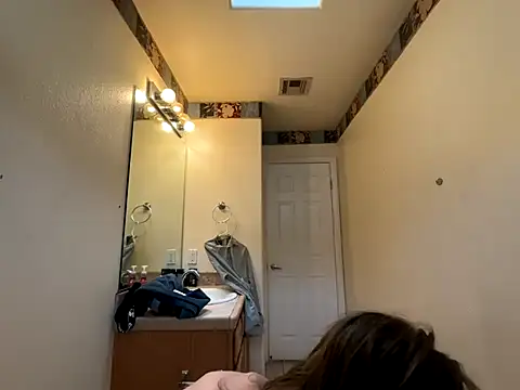 Johndoe2292 online show from November 27, 2025, 10:34 pm