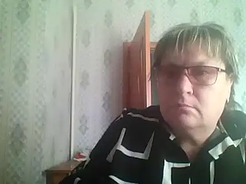 Snapshot of MelanieCold467 chatting on September 9, 2025, 5:07 am MelanieCold467 online show from September 9, 2025, 5:07 am