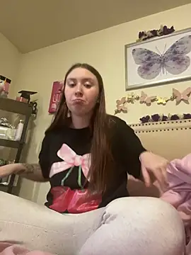 papsmirf   online show from February 25, 2026, 7:34 pm