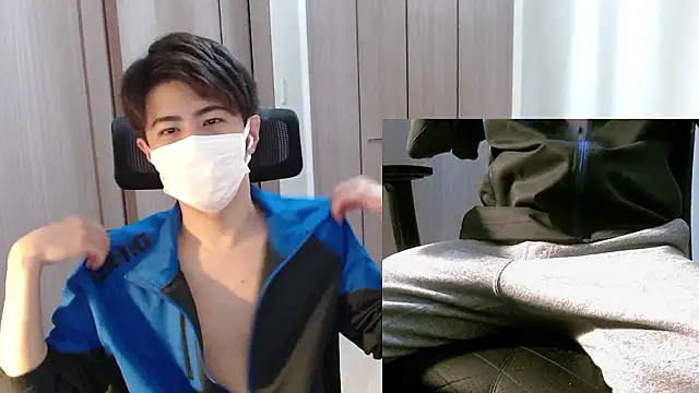 Snapshot of ryota_kkk chatting on December 21, 2025, 2:13 pm ryota kkk online show from December 21, 2025, 2:13 pm