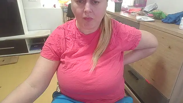 Meliss Official9 online show from February 21, 2026, 10:16 am