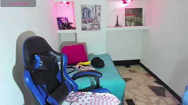 Catalehia Milk online show from October 22, 2025, 7:57 pm