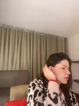 Snapshot of Alice_Biel chatting on June 6, 2026, 1:16 pm Alice Biel online show from June 6, 2026, 1:16 pm