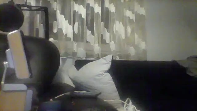 Snapshot of NewyorkDimi chatting on December 26, 2024, 4:21 am NewyorkDimi online show from December 26, 2024, 4:21 am