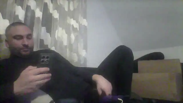 Snapshot of NewyorkDimi chatting on January 16, 2025, 12:12 am NewyorkDimi online show from January 16, 2025, 12:12 am