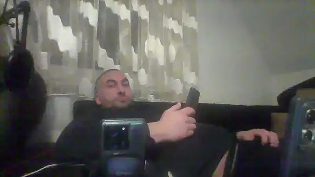 Snapshot of NewyorkDimi chatting on January 20, 2025, 2:53 am NewyorkDimi online show from January 20, 2025, 2:53 am