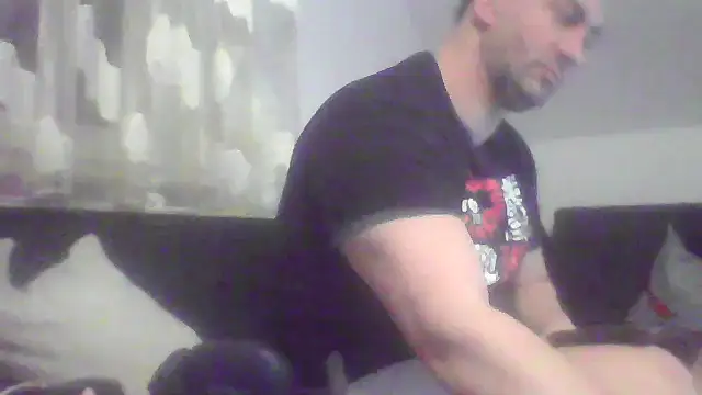 Snapshot of NewyorkDimi chatting on January 27, 2025, 12:01 am NewyorkDimi online show from January 27, 2025, 12:01 am