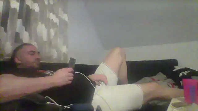 Snapshot of NewyorkDimi chatting on February 13, 2025, 12:02 am NewyorkDimi online show from February 13, 2025, 12:02 am