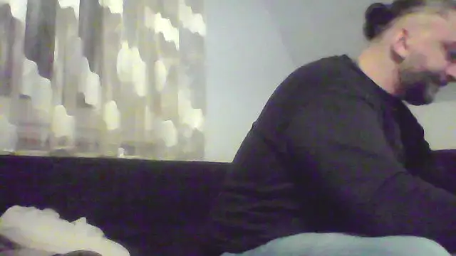 Snapshot of NewyorkDimi chatting on February 19, 2025, 11:36 pm NewyorkDimi online show from February 19, 2025, 11:36 pm