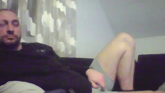 Snapshot of NewyorkDimi chatting on February 26, 2025, 11:37 pm NewyorkDimi online show from February 26, 2025, 11:37 pm